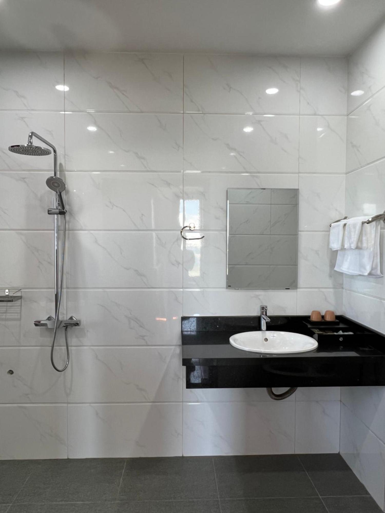 Aparthotel Doan Gia Luxury House Pleiku Esterno foto
